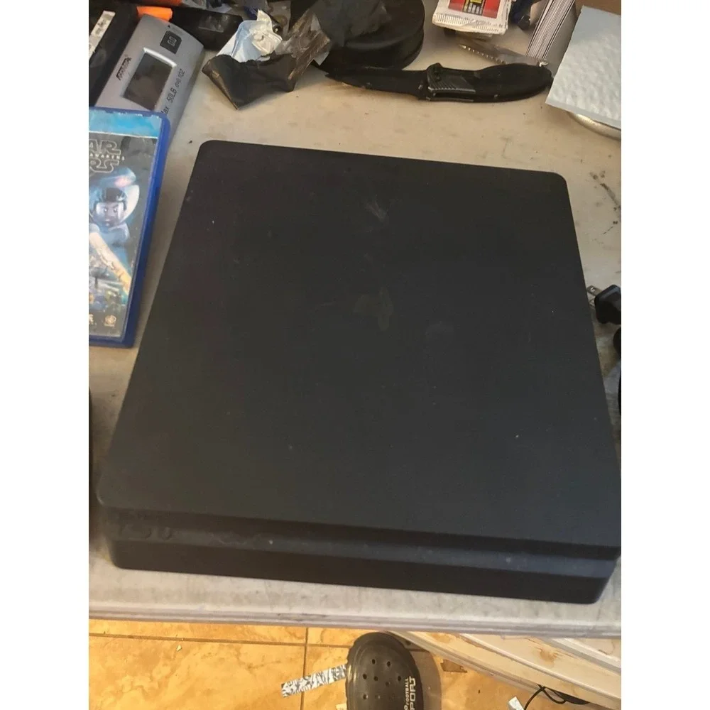 Sony PlayStation 4 PS4 Slim Console 1 Controller & Cords Lego Star Wars bundle